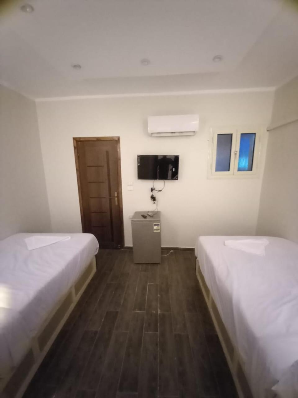 Khufu Pyramids Hotel Kafret el-Gabal Buitenkant foto