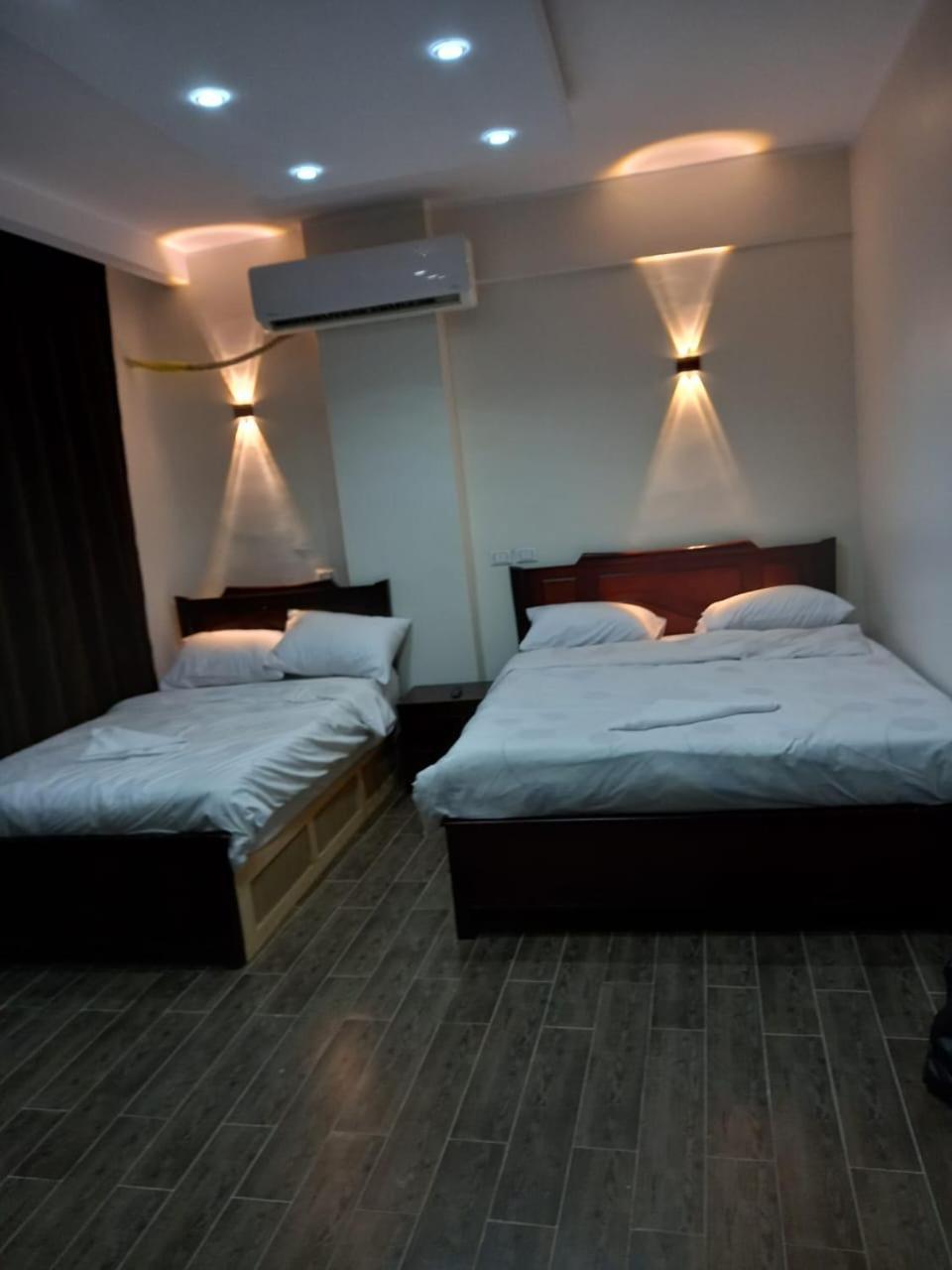 Khufu Pyramids Hotel Kafret el-Gabal Kamer foto